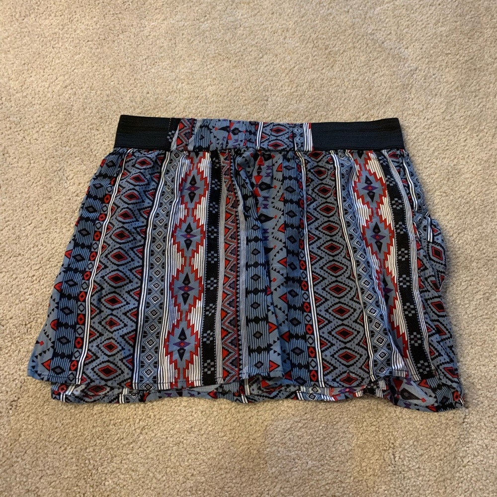 Patterned Mini Skirt - Picture 2 of 6